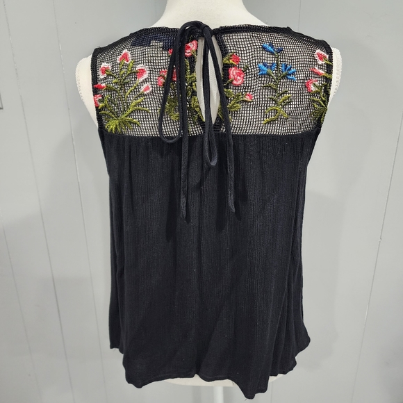 BLUE RAIN  Floral Embroidered Boho Black Tunic Top M - Picture 4 of 7